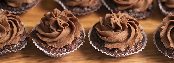 Glutenfrie choklademuffins med dadler