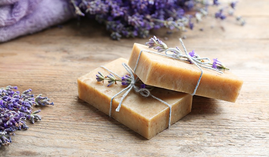 Hjemmelavede sber er venligere for bde dig og miljet. 