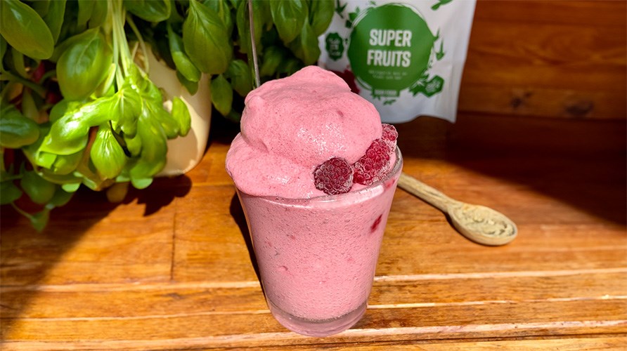 Kalorismarts hindbrfluff med Healthwell Superfruits.