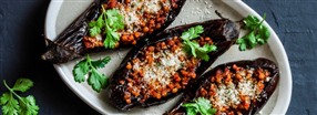 Bagt aubergine med linseblanding